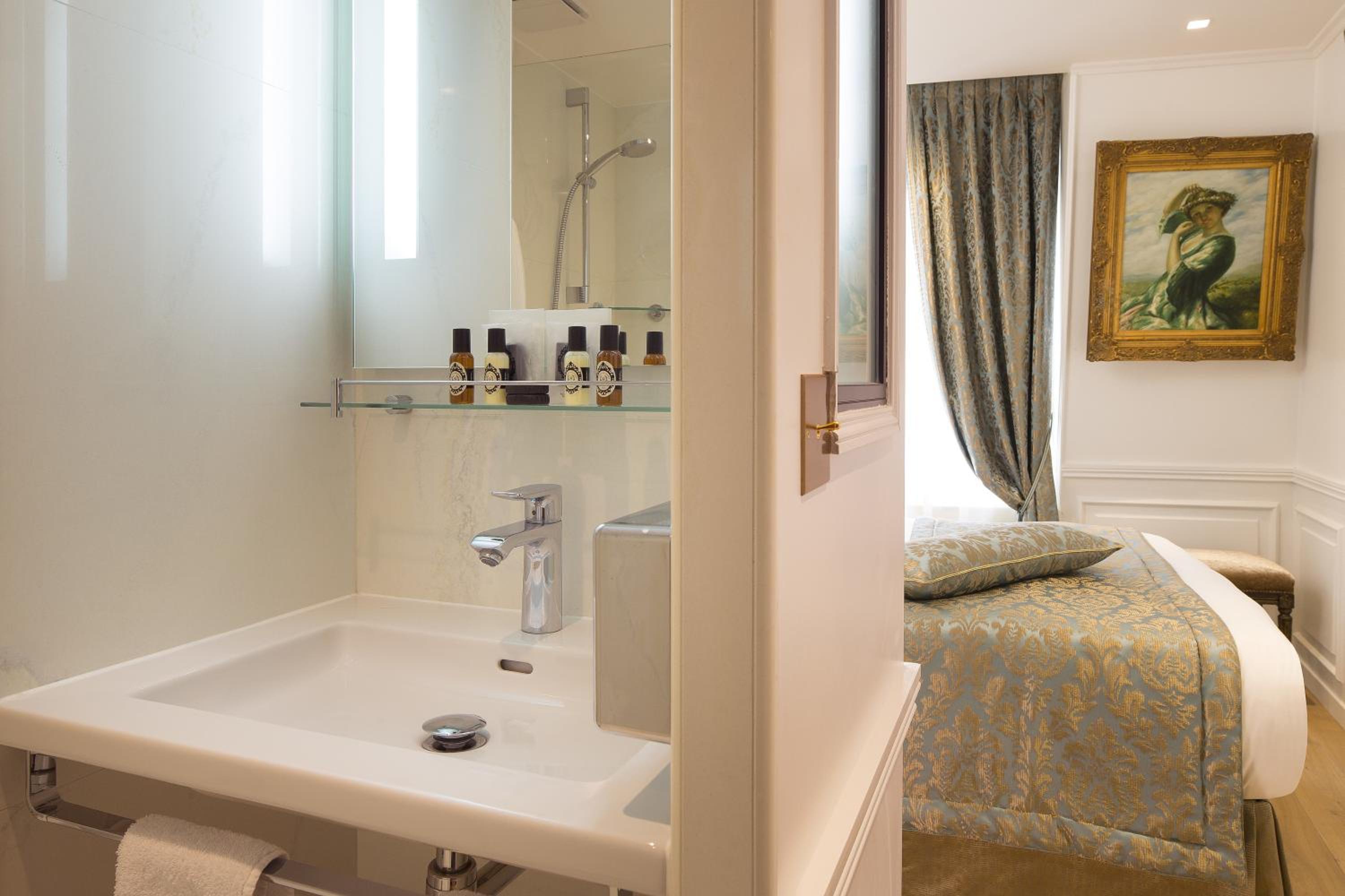 Academie Hotel Saint Germain 6904 — 7