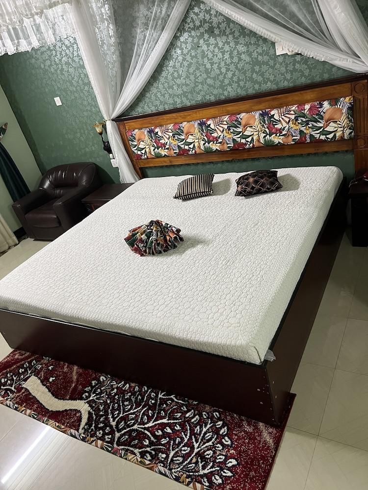 New Dodoma Hotel — 4