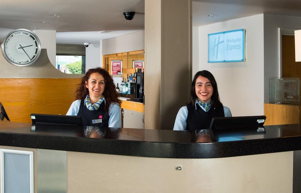 Holiday Inn Express Bath an IHG Hotel — 6