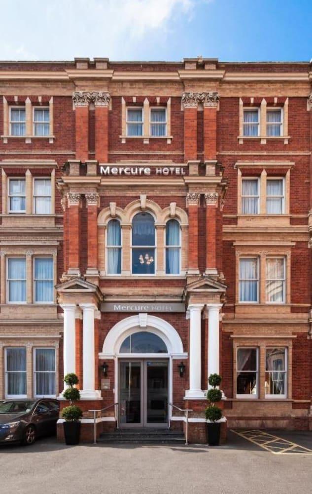 Exeter Rougemont hotel by Sunday — 4
