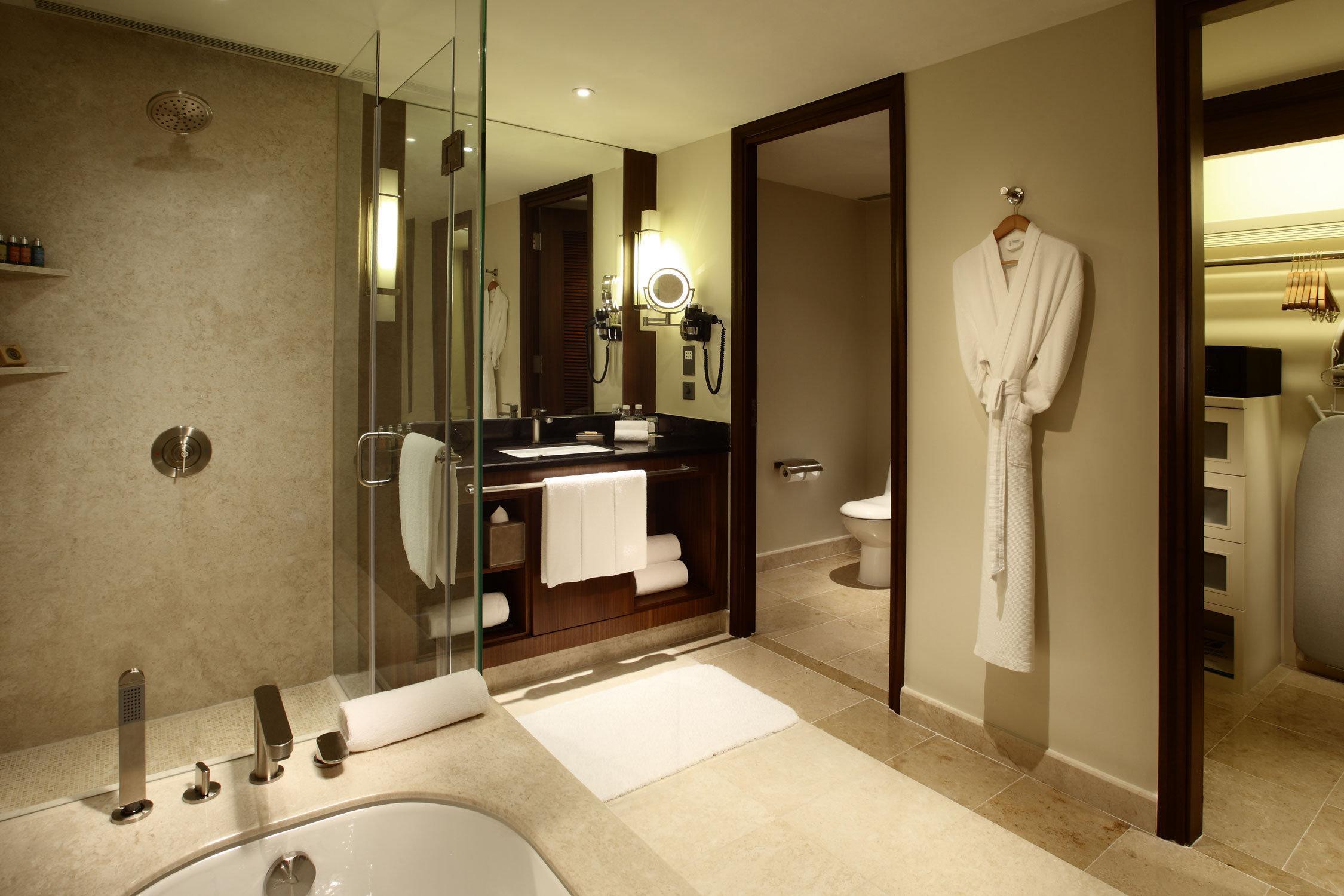 The Londoner Hotel (ex Holiday Inn Macao Cotai Central) 868935 — 9