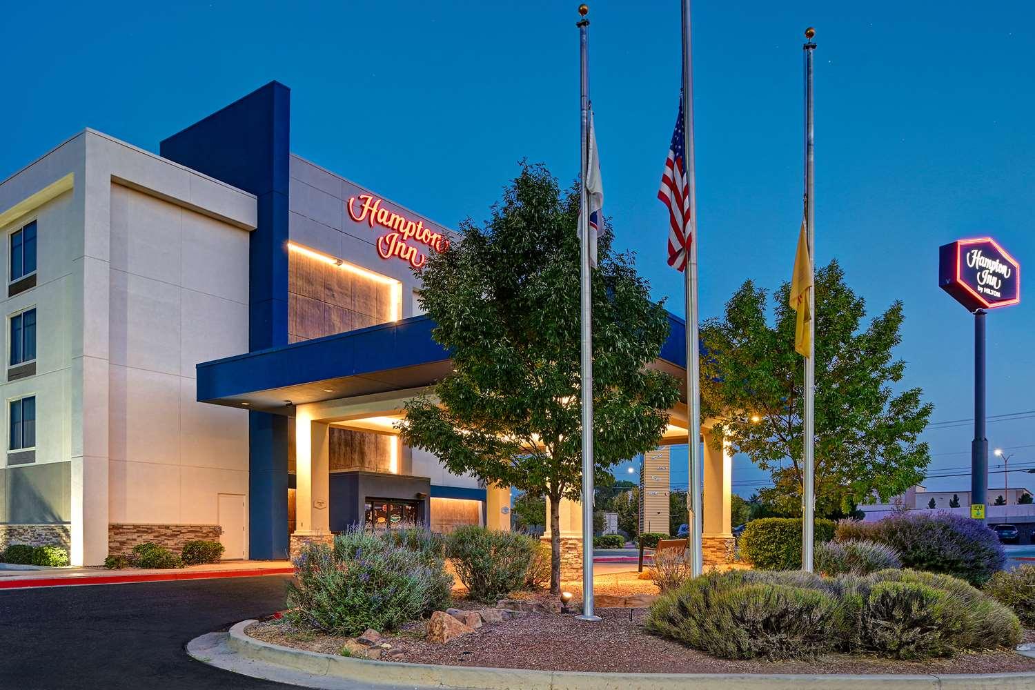 Hampton Inn Albuquerque University-Midtown — 5
