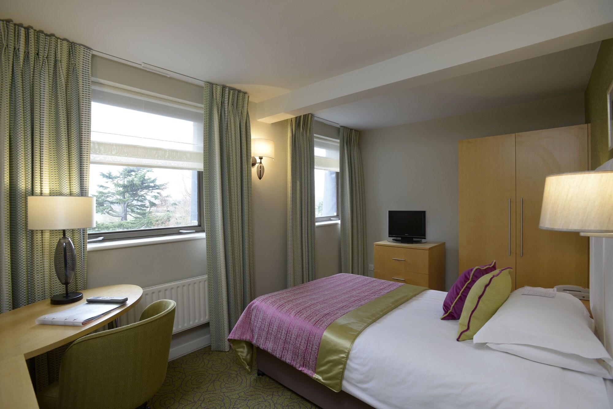 The Lensbury Resort — 10