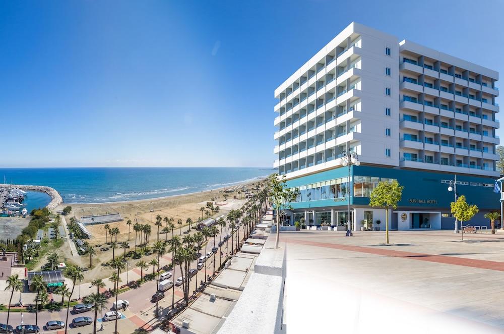 Sun Hall Hotel — 4