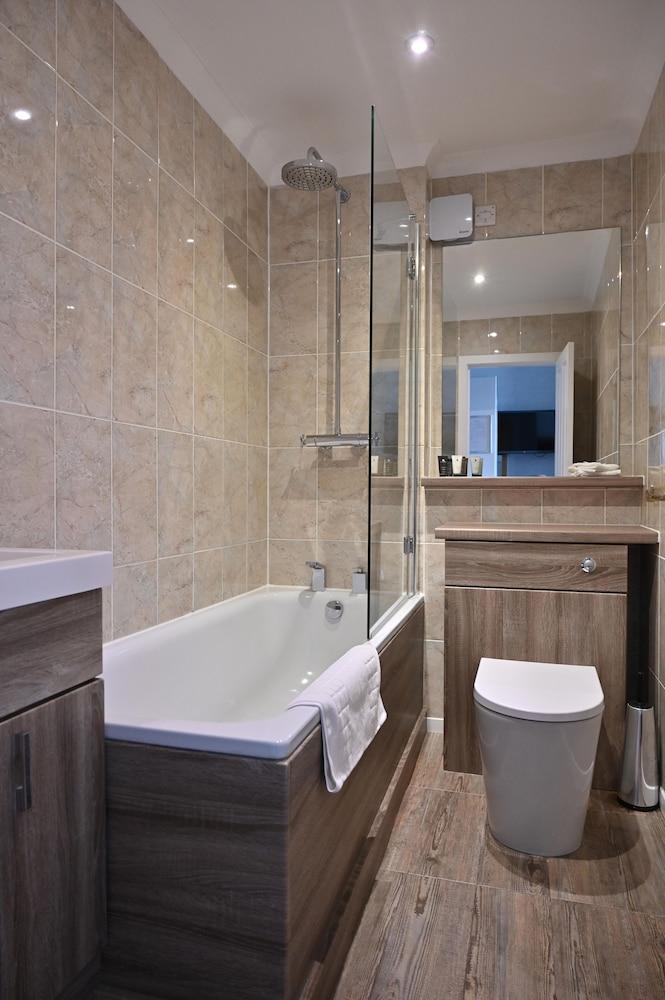 TORAVAIG HOUSE HOTEL — 5
