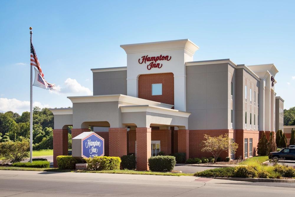 HAMPTON INN ST. LOUIS/COLUMBIA, IL — 3