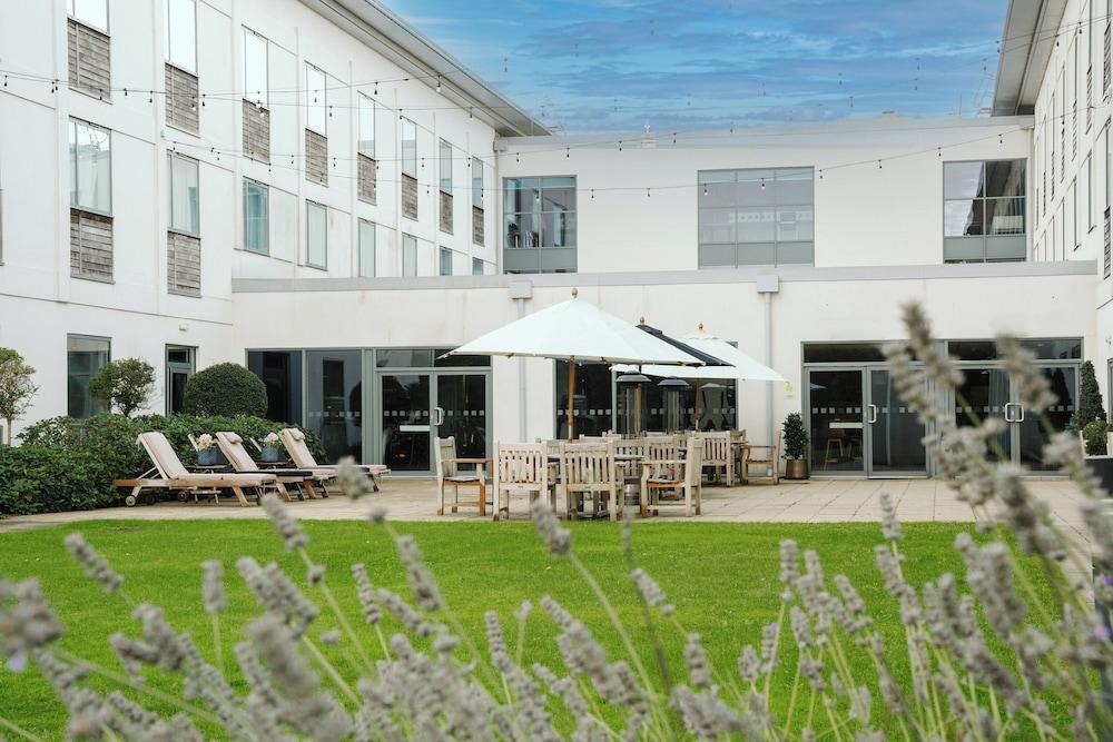 voco Winchester Hotel & Spa By IHG — 4