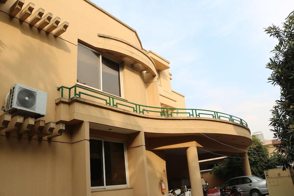 Comfort Residency 986855 — 3