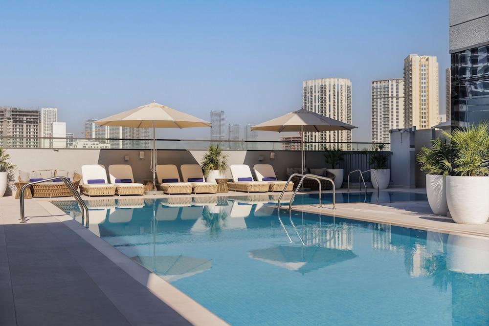 Holiday Inn Dubai Village Circle — 4
