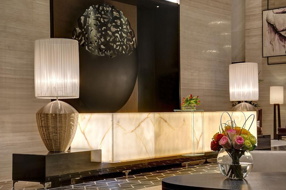 Pullman Dubai Downtown — 2
