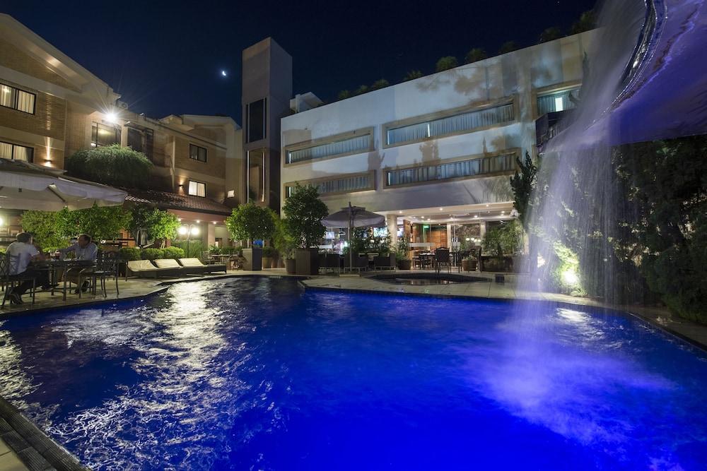 LAS VENTANAS SUITES HOTEL — 5