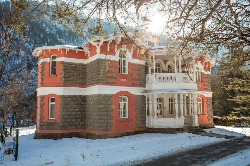 Borjomi Likani Hotel, Borjomi — 8