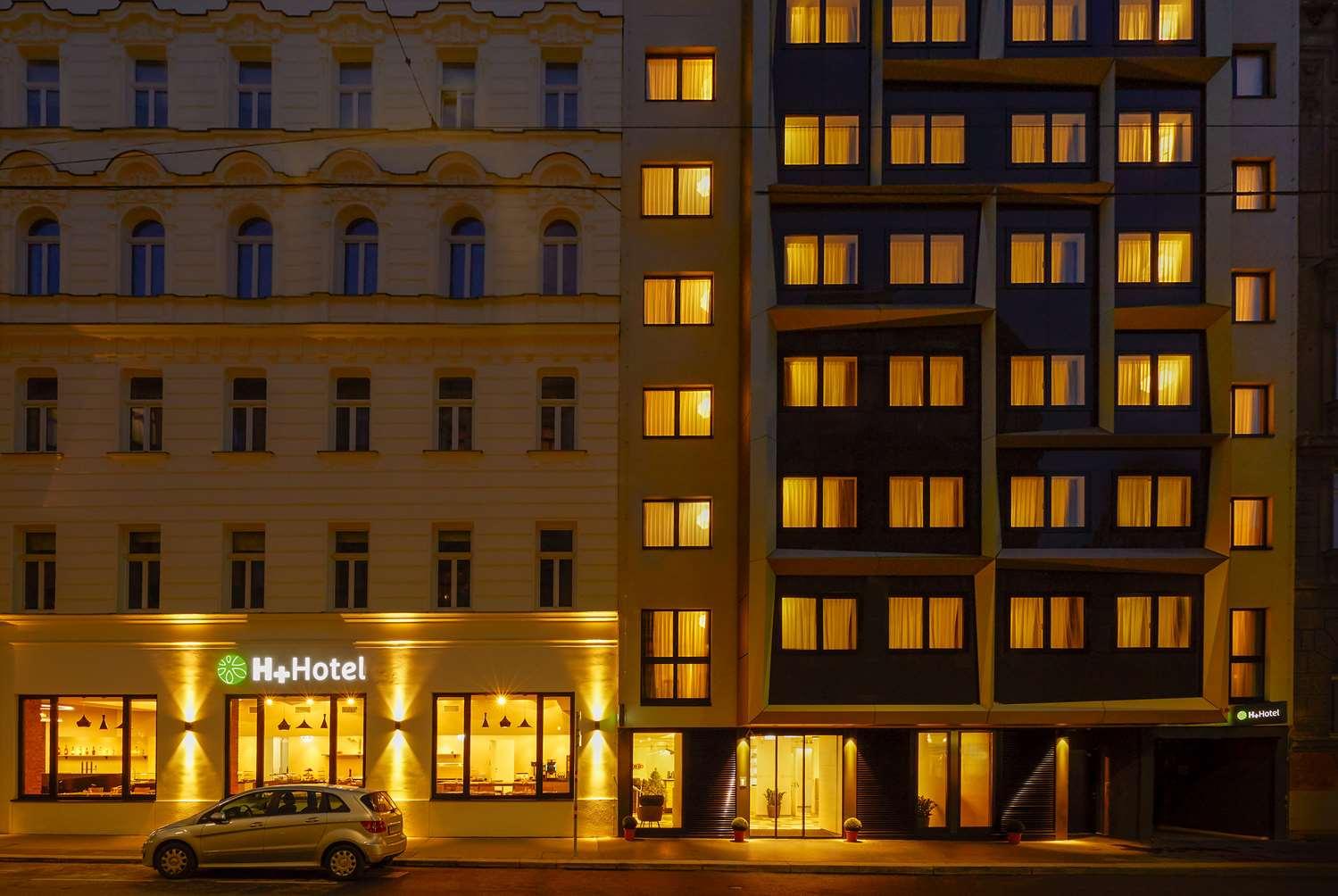 H+ Hotel Wien — 10