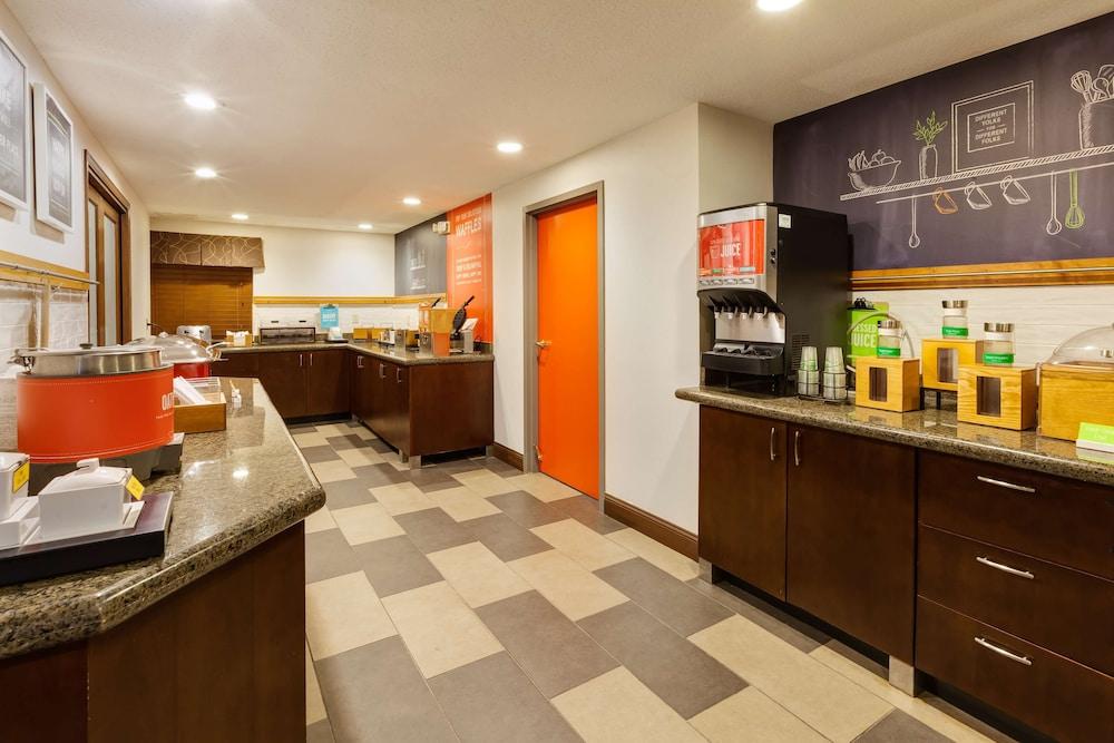 Hampton Inn Cincinnati Airport North — 7