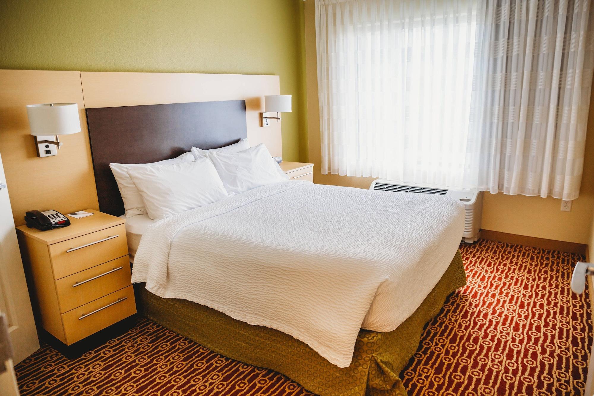 TownePlace Suites Aberdeen — 8