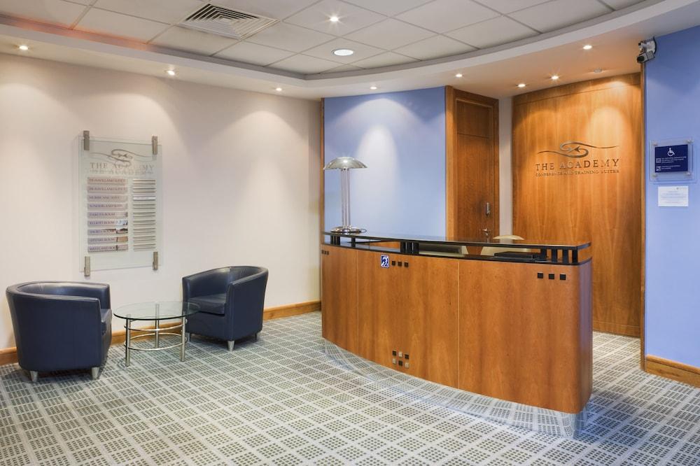 Holiday Inn Rochester Chatham an IHG Hotel — 8