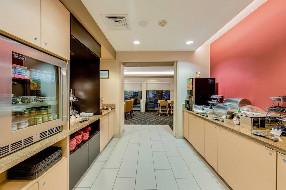 TownePlace Suites Ann Arbor South — 7