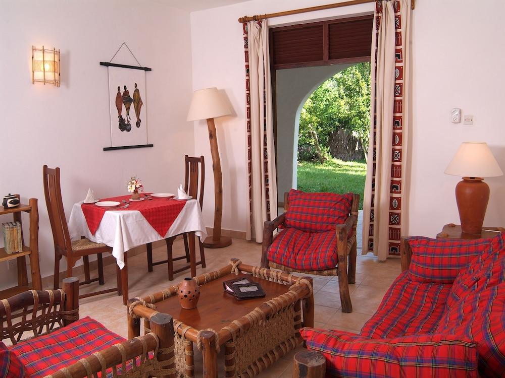 Pinewood Beach Resort and Spa — 4