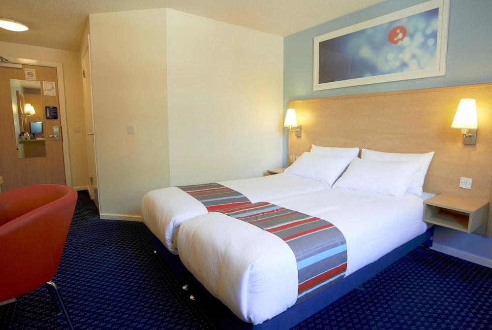 Travelodge Inverness Fairways — 10