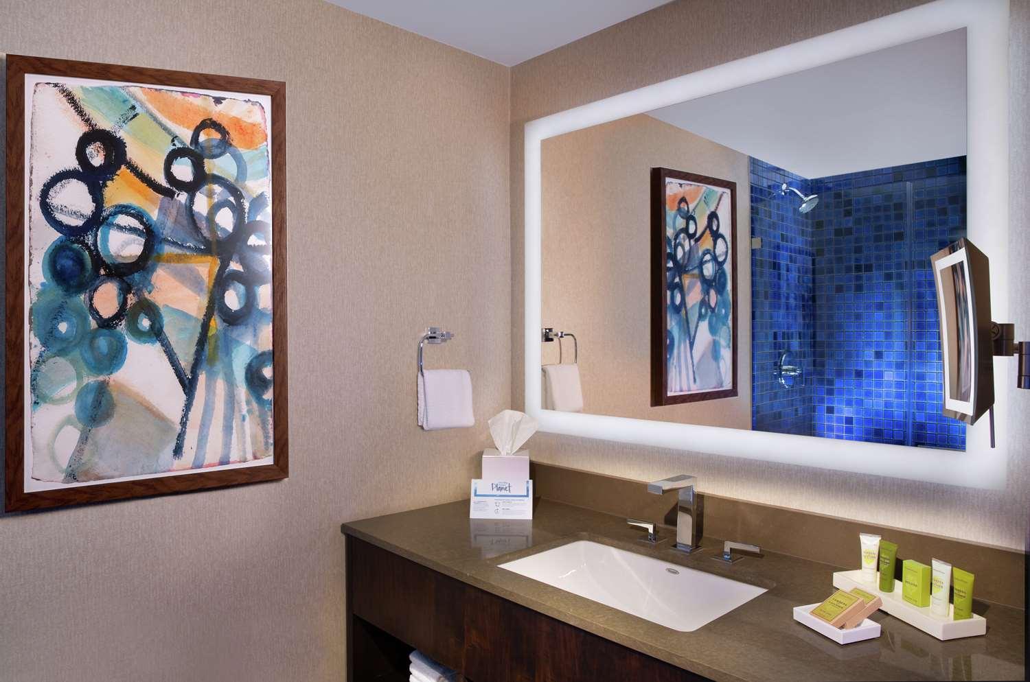 Hilton Austin — 2