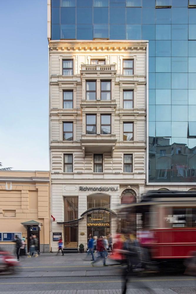 Richmond Hotel 30124 — 4