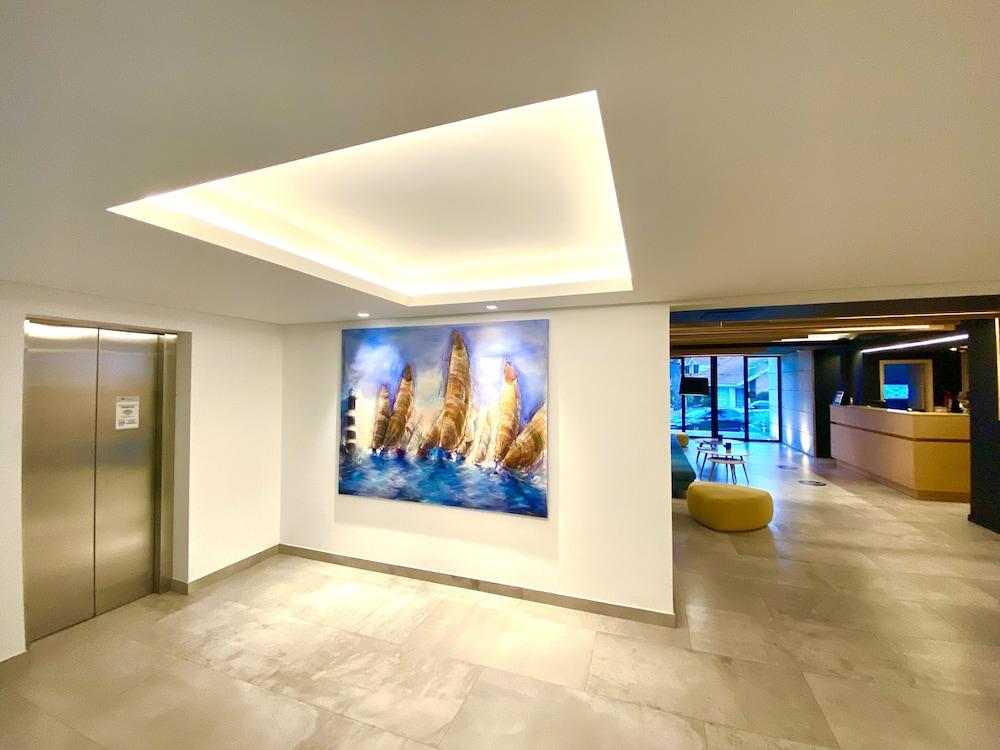 HOTEL LA CAPILLA — 9