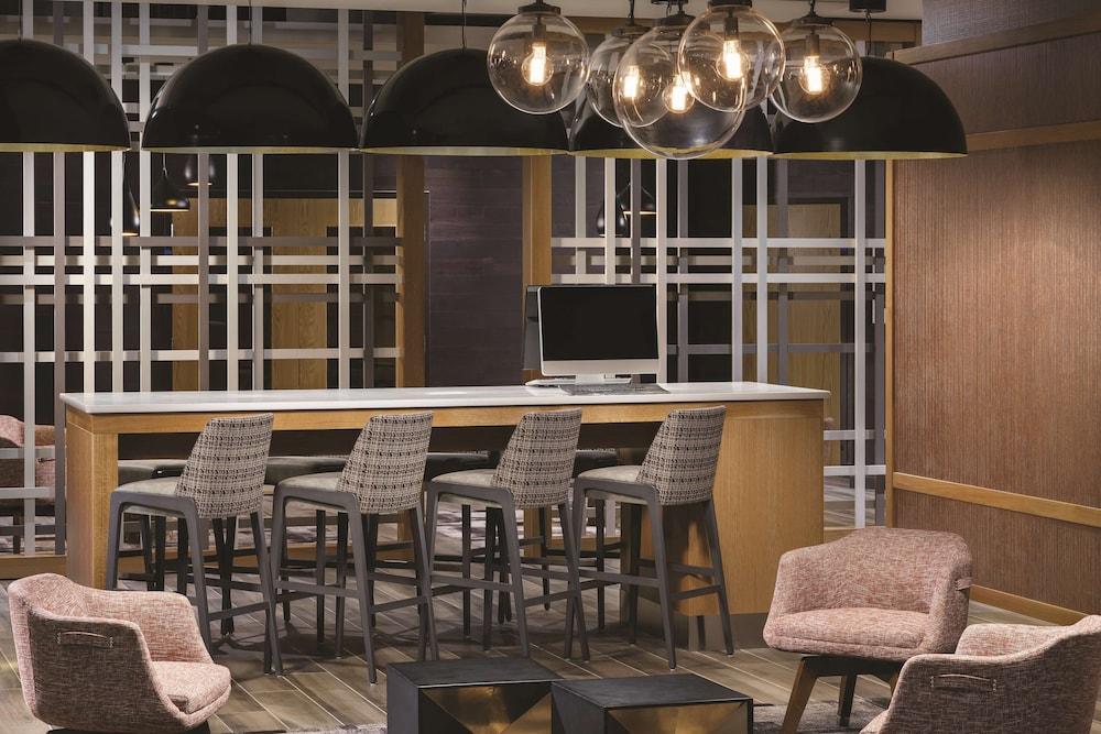 Doubletree Hotel Colorado Springs - World Arena Co — 4