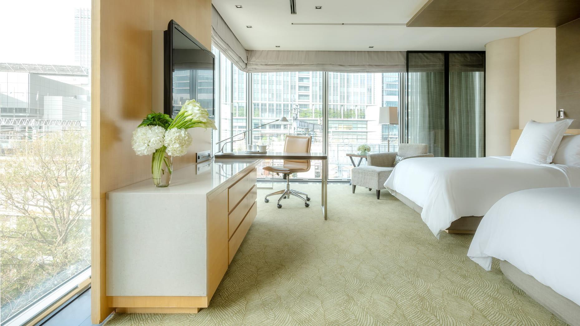 Four Seasons Hotel Tokyo At Marunouchi 76874 — 10
