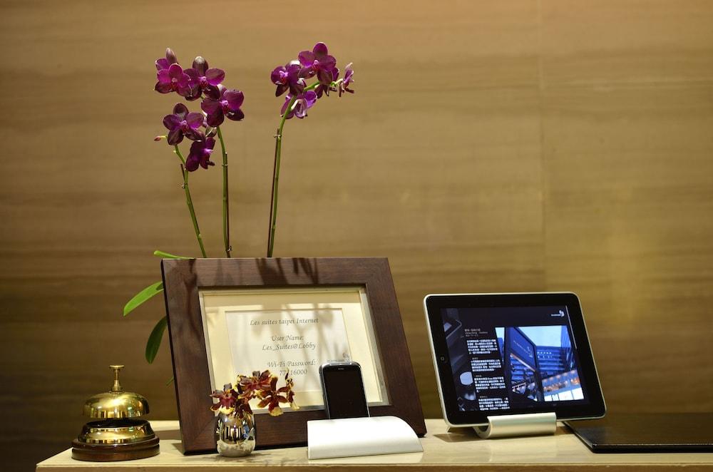 LES SUITES TAIPEI DA AN — 3