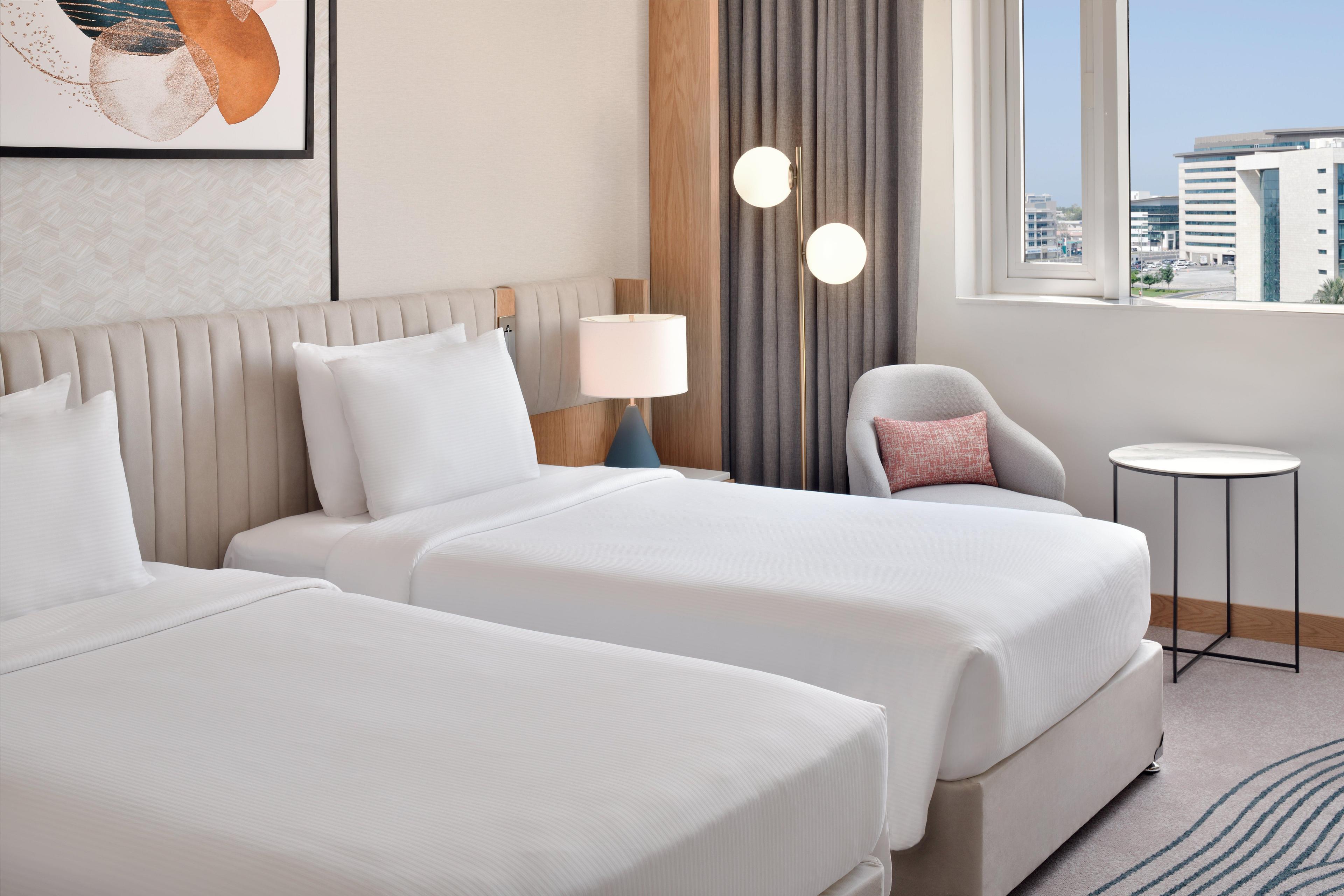 Crowne Plaza Dubai Jumeirah — 8