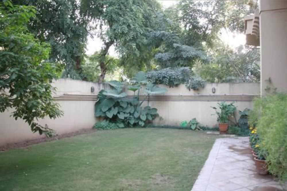Comfort Residency 986855 — 4