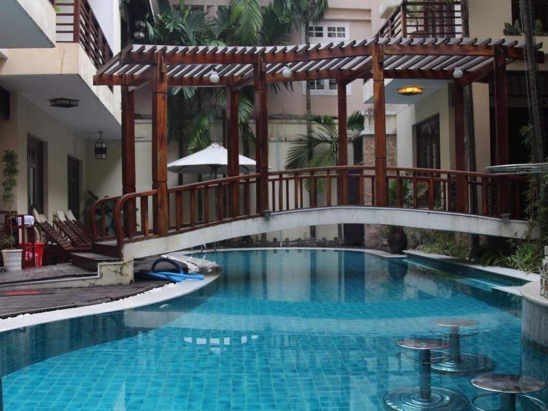 Long Life Riverside Hotel — 2