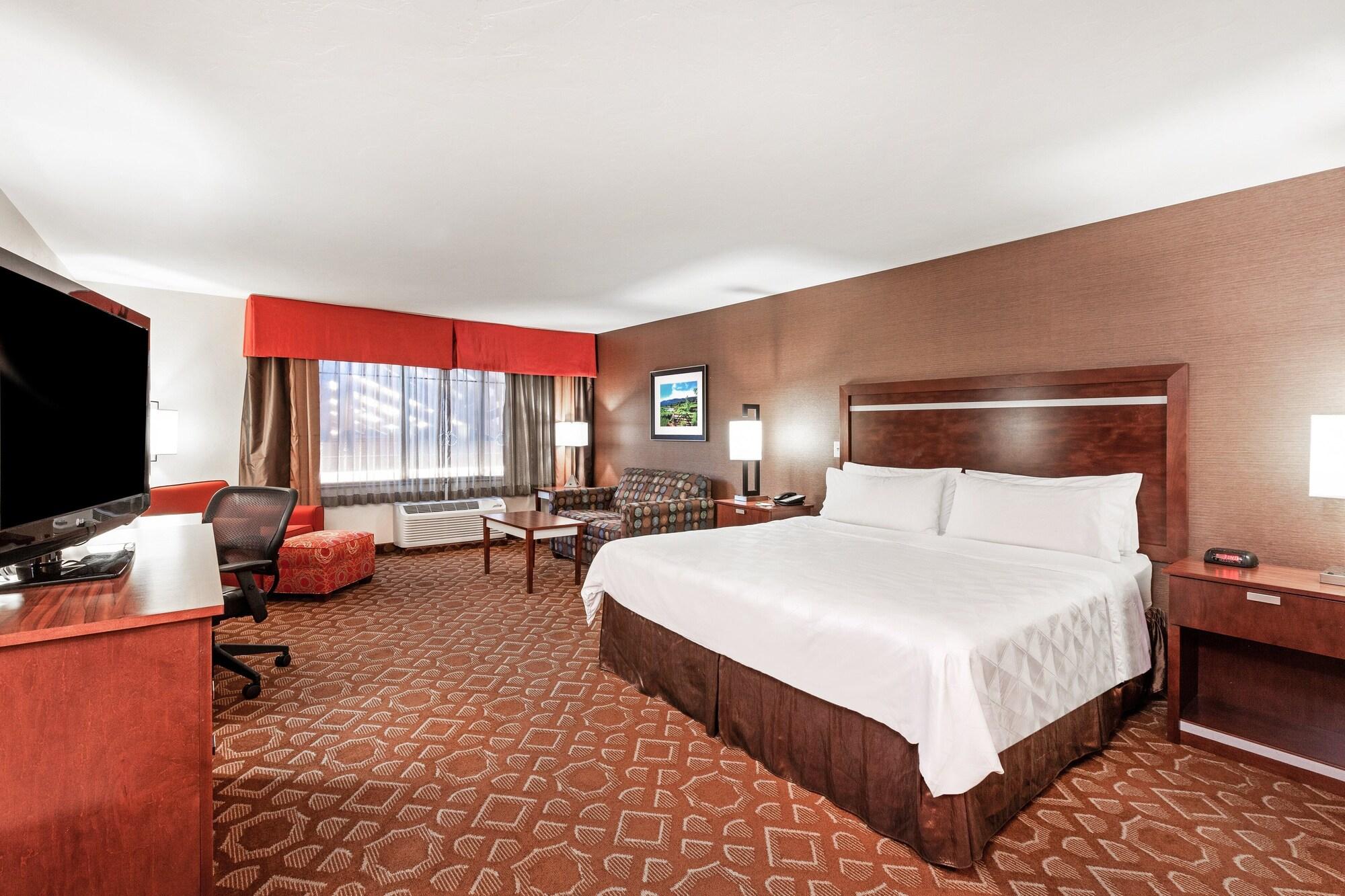 Holiday Inn & Suites Durango Downtown — 4