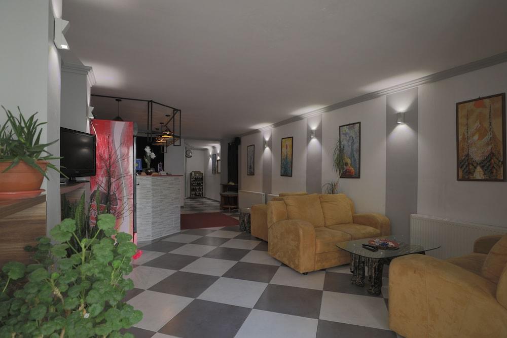 DENIS HOTEL — 10