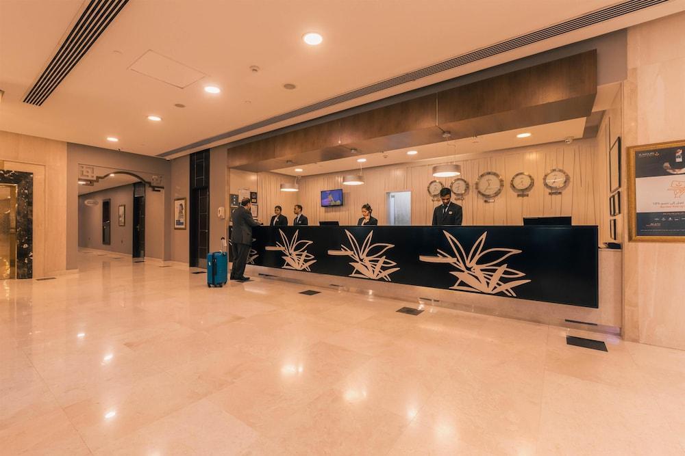 Golden Tulip Bahrain — 8