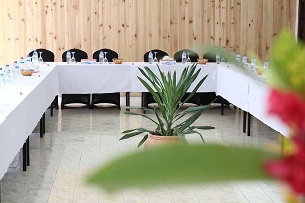 Retaj Moroni Hotel — 8