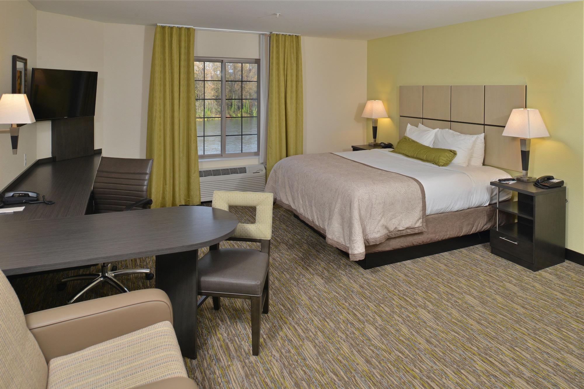 Candlewood Suites Eugene Springfield — 6
