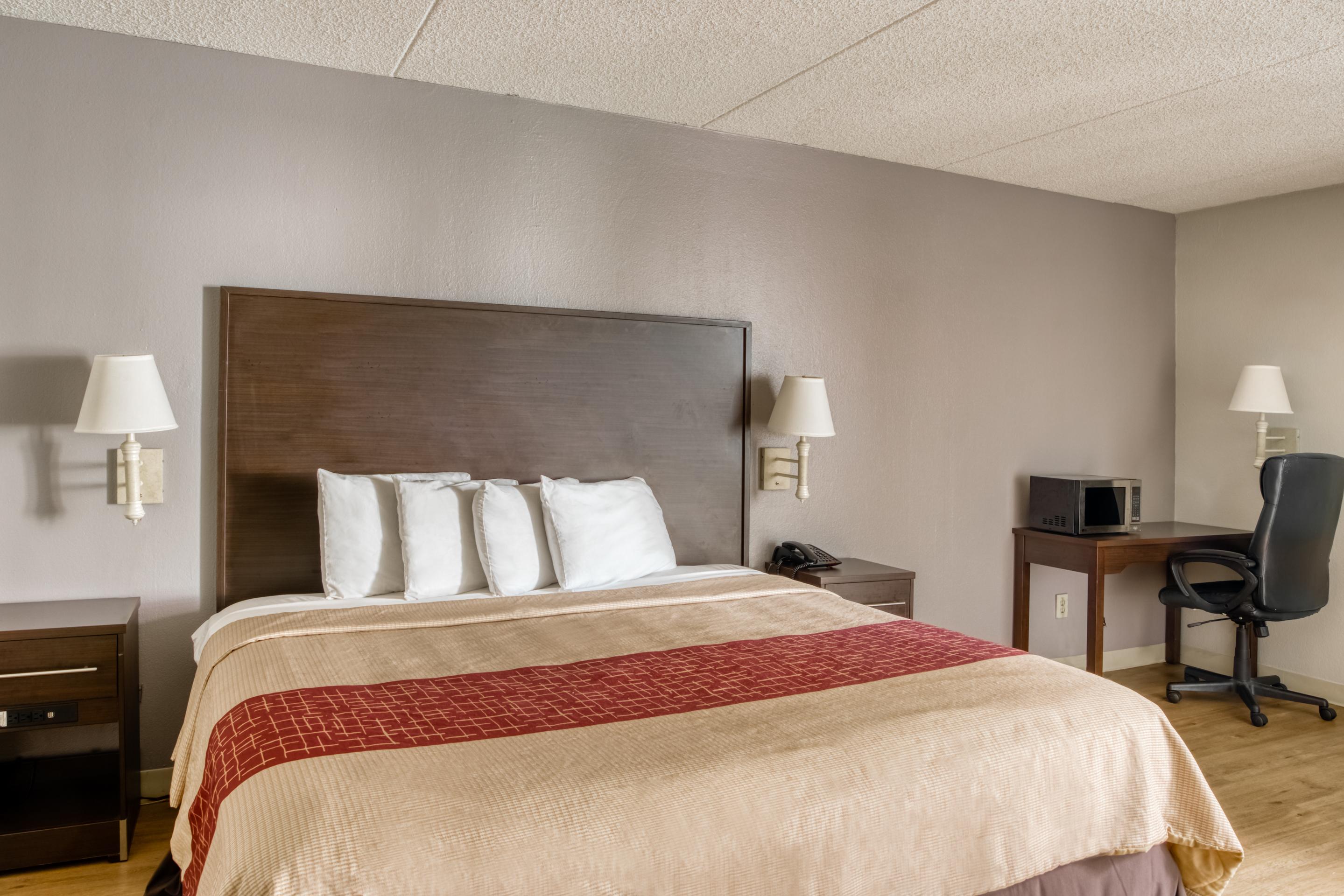 OYO Hotel Burlington South — 3