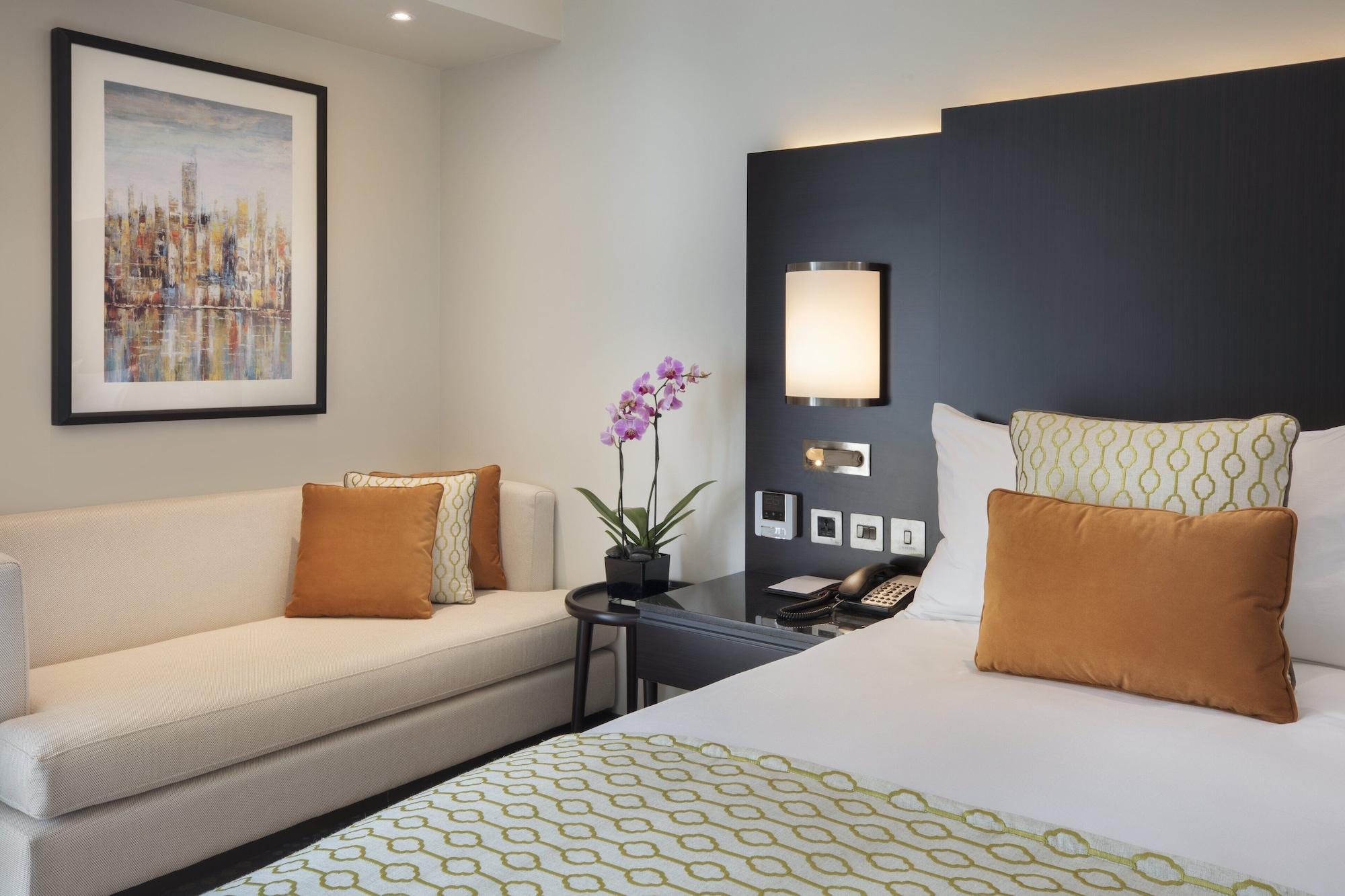 Crowne Plaza Bahrain — 4
