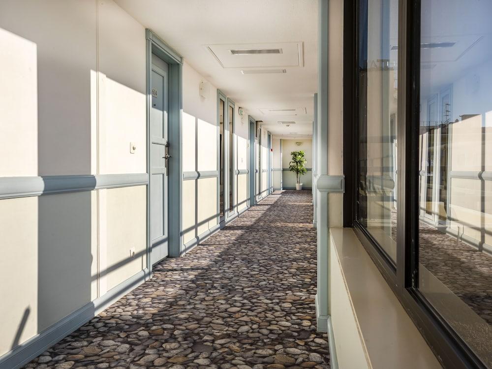 Nice Riviera Hotel — 9