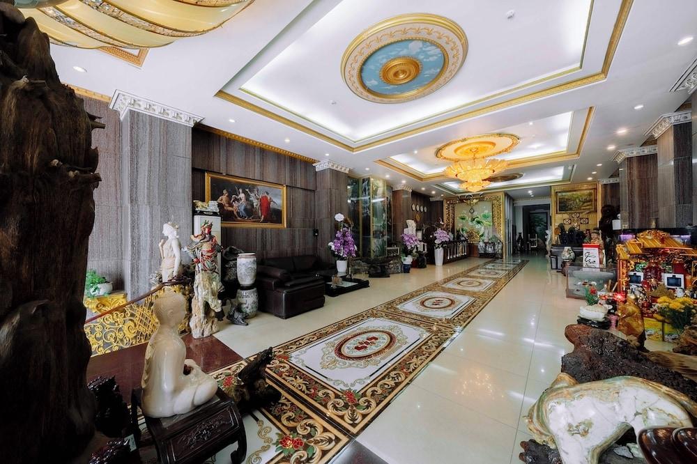 Classic Hoang Long Hotel — 8
