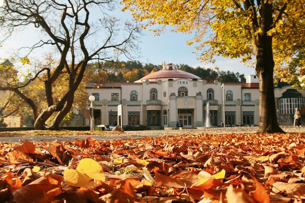 DANUBIUS HEALTH SPA RESORT THERMIA PALACE(formerly THERMIA PALACE HOTEL) — 7
