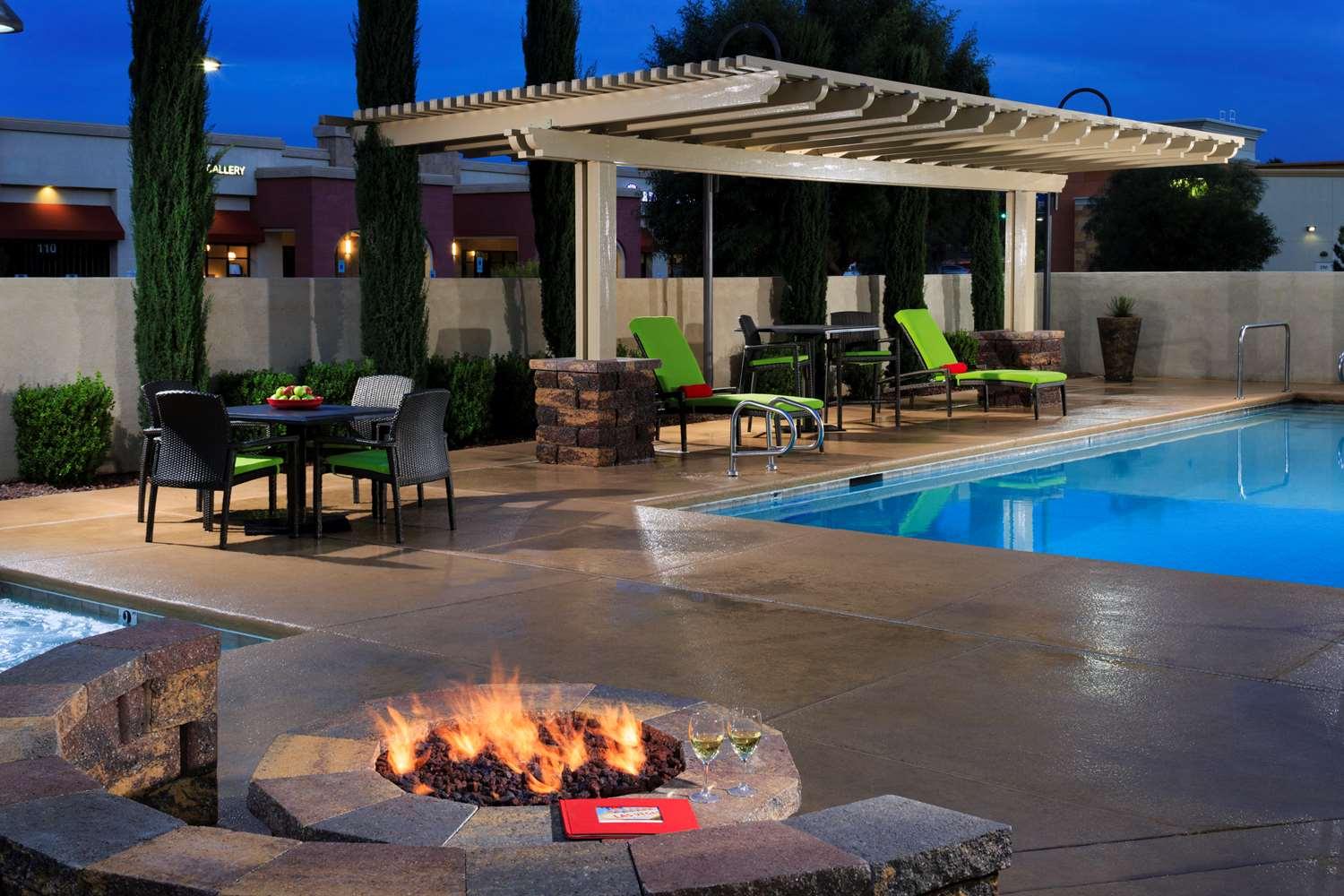Hampton Inn & Suites Las Vegas South — 2
