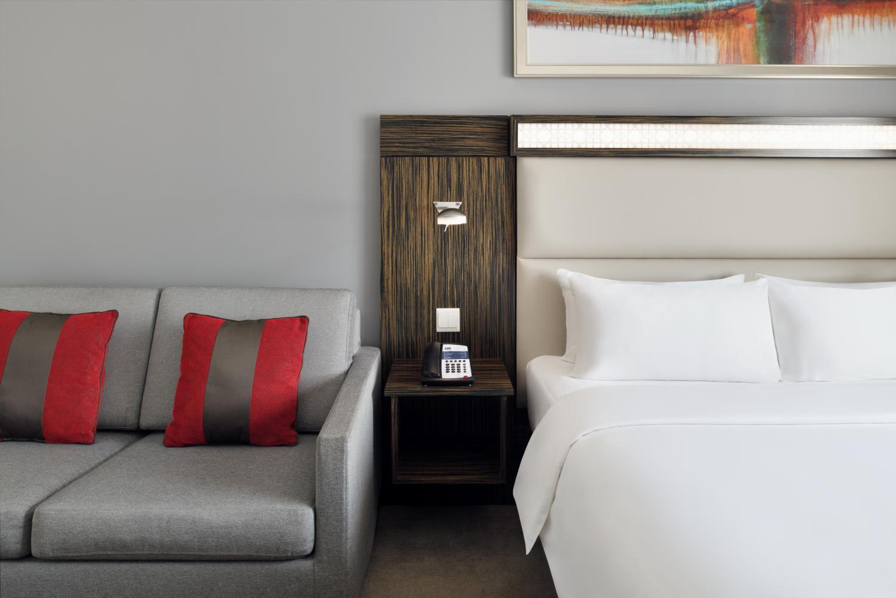 Holiday Inn Express Dubai Internet City — 10