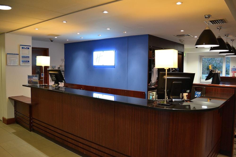 Holiday Inn Express Birmingham - Star City — 6