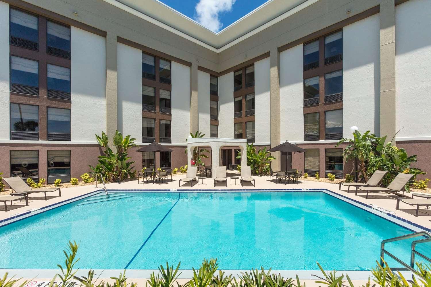 Hampton Inn Daytona Speedway-Airport — 3