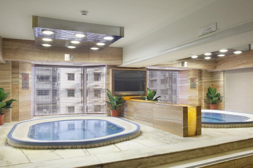 HOLIDAY INN MACAU — 4