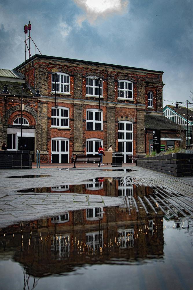 Leonardo Hotel Swindon — 6