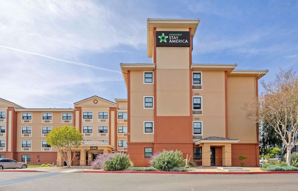 Extended Stay America Los Angeles - Burbank Airport — 3