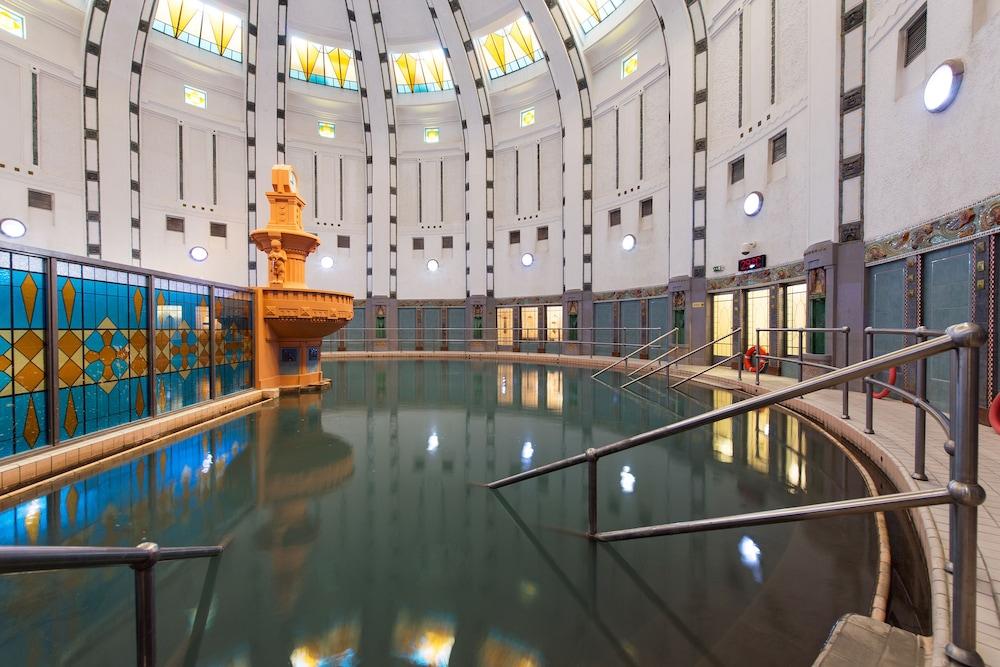 DANUBIUS HEALTH SPA RESORT THERMIA PALACE(formerly THERMIA PALACE HOTEL) — 9